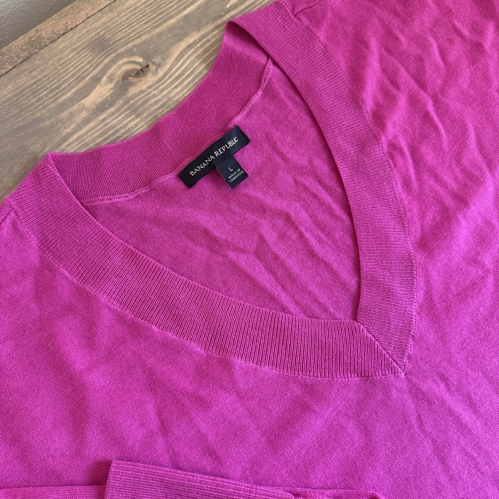 Banana Republic‎ Womens Large Pink 100% Merino Wool V-Neck Long Sleeve Sweater